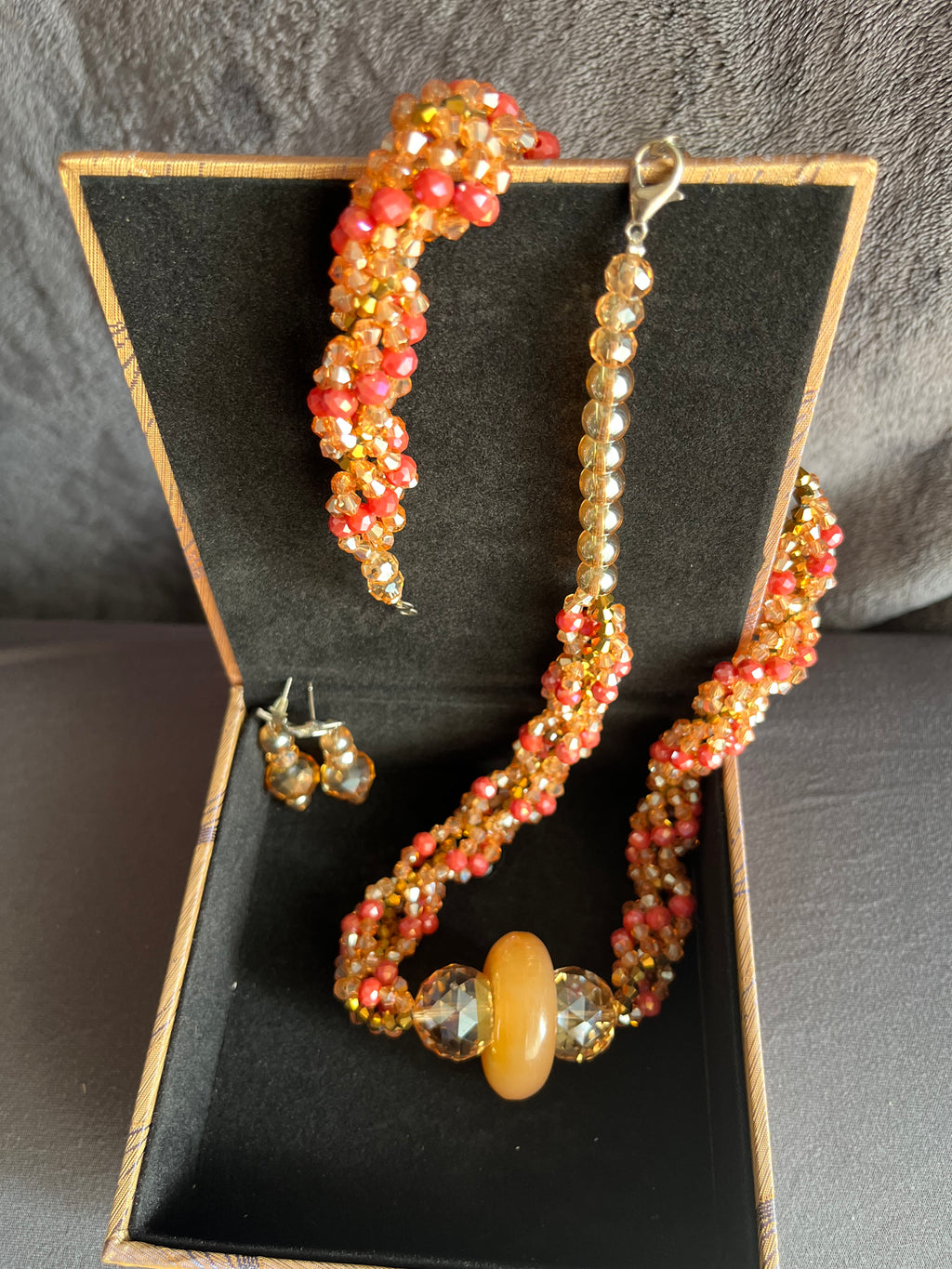 Handmade crystal beaded jewellery set