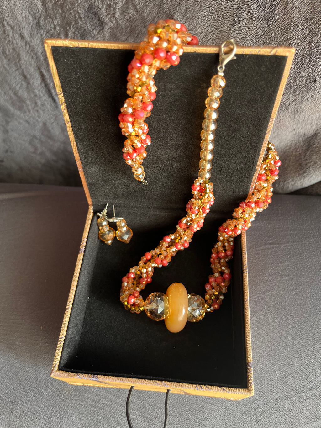 Handmade crystal beaded jewellery set